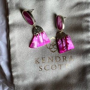 Kendra Scott Magenta MOP Noah's earrings